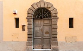 Living Rhome - Condotti Apartment